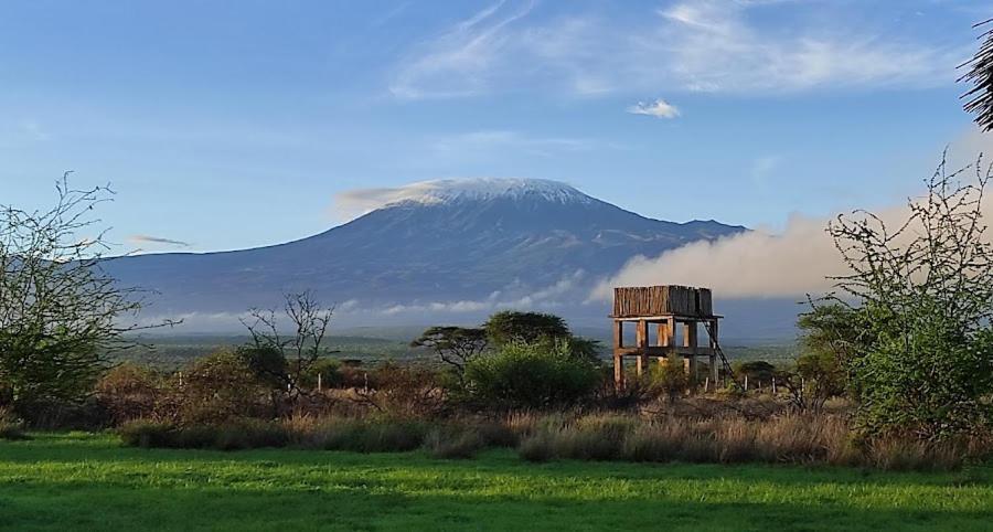 Aa Lodge Amboseli Kültér fotó